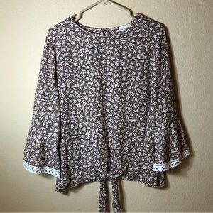 Emi & Joe Floral Tie-Front Bell Sleeve Top, 2X, Light Brown w/Cream Floral, EUC